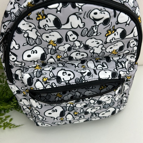Snoopy Woodstock Mini Backpack NWT! Lightweight, Grey and black nylon - Picture 2 of 16